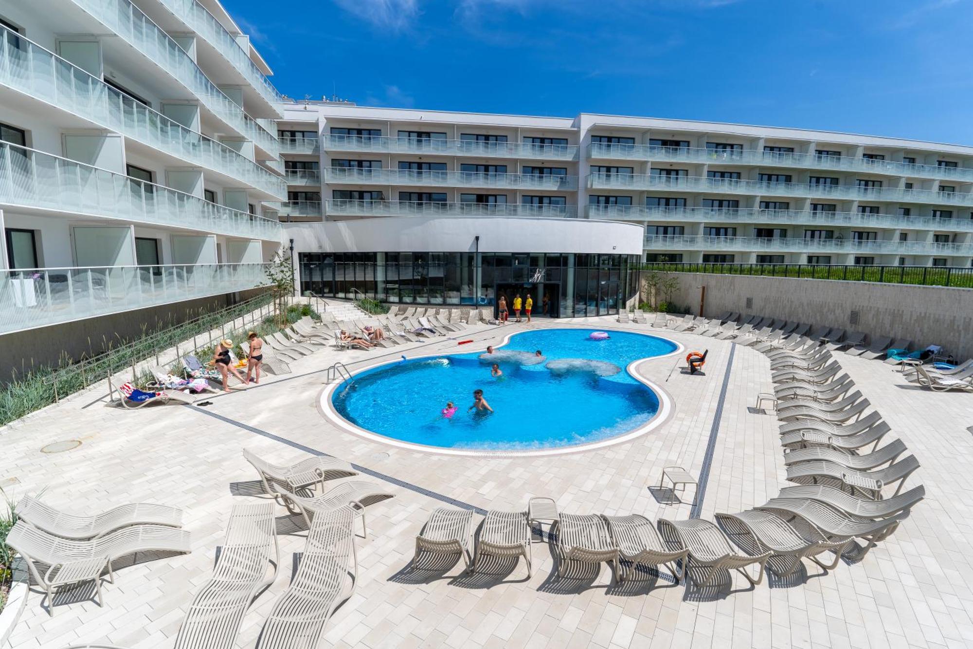 Polanki Aqua Apartamenty Premium - W Cenie Nielimitowany Dostep Do Strefy Aqua Kolobrzeg Exterior photo